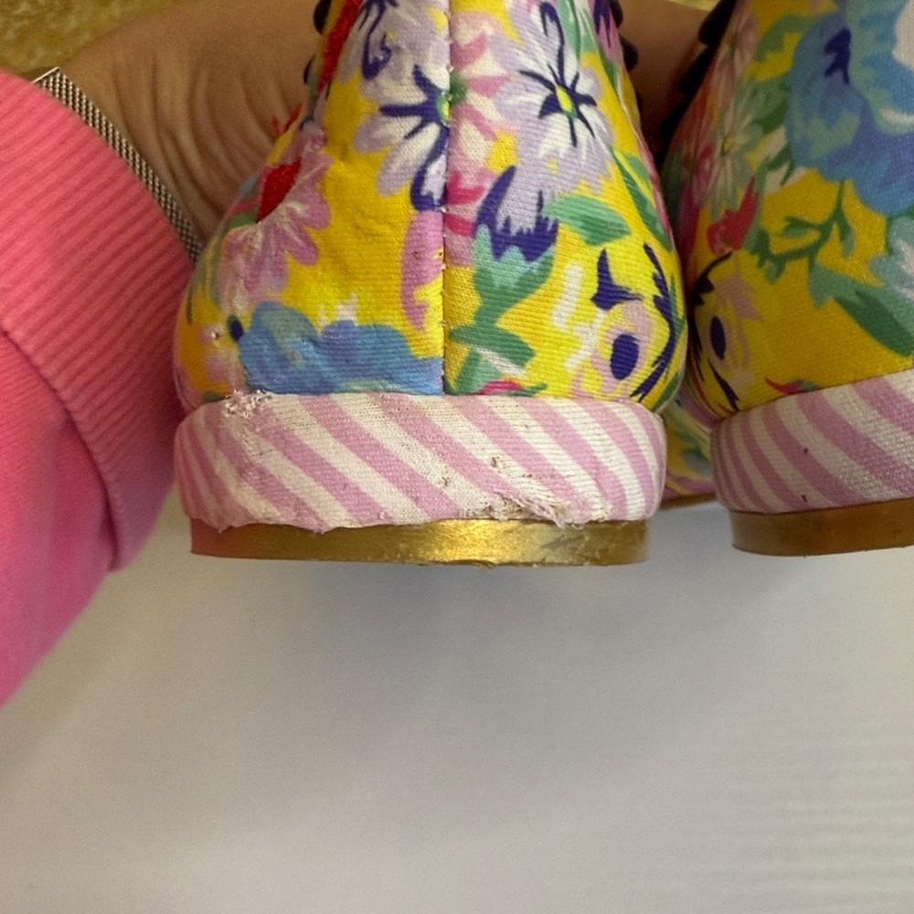 Disney Irregular Choice “Why Hello”Mickey and Minnie Mouse Floral Flats - Picture 14 of 14